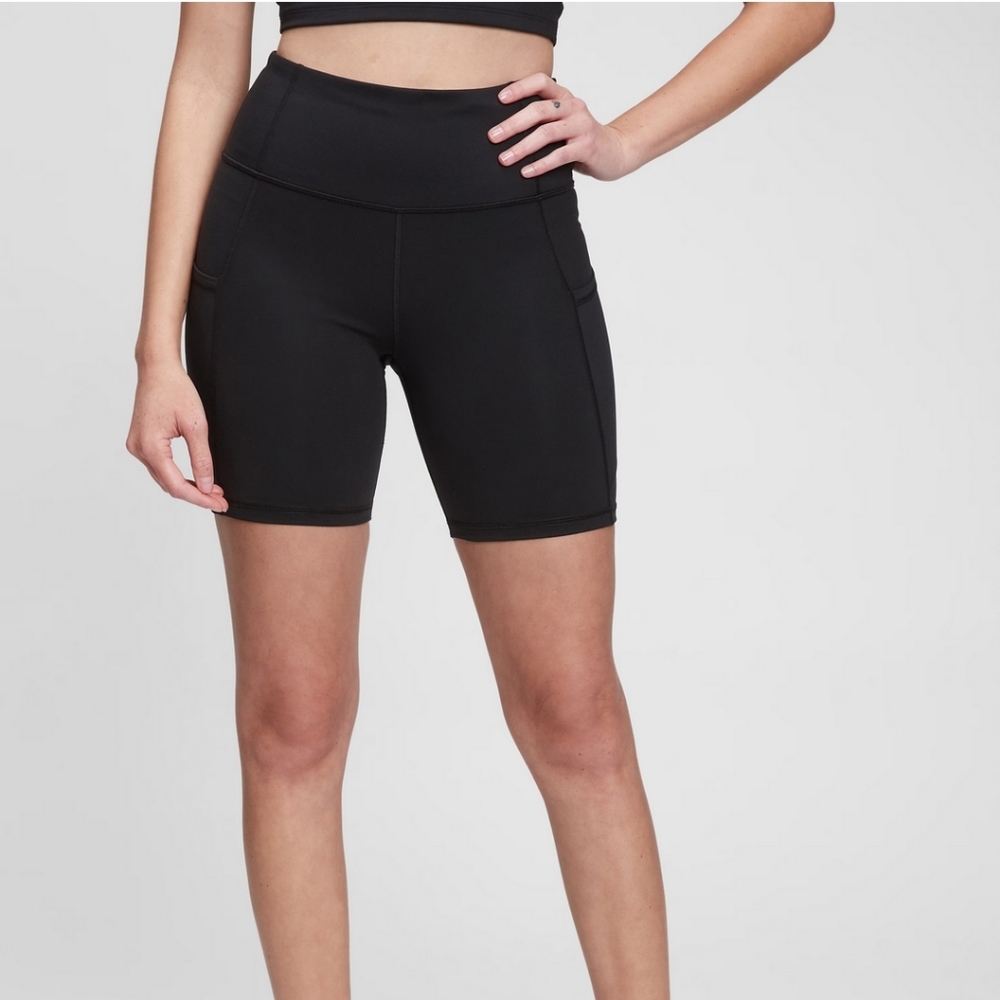 GapFit High Rise 9" Bike Shorts